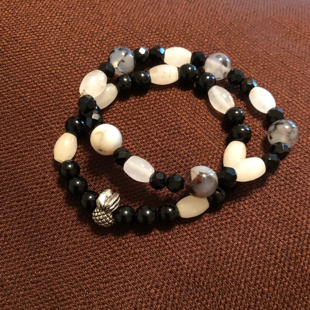 Set Genuine Stone Bracelets. Handmade. Elastic.